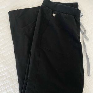 Women’s Figs Scrub Pants (3) - Black